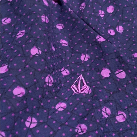 Volcom Women’s Sheer Ruffle Top - Picture 2 of 4